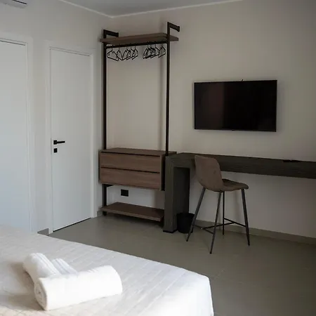 Domus Carulli 23 Gasthuis 3*