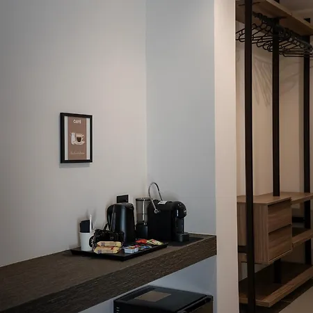 Πανσιόν Domus Carulli 23 *