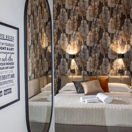 Domus Carulli 23 Penzion